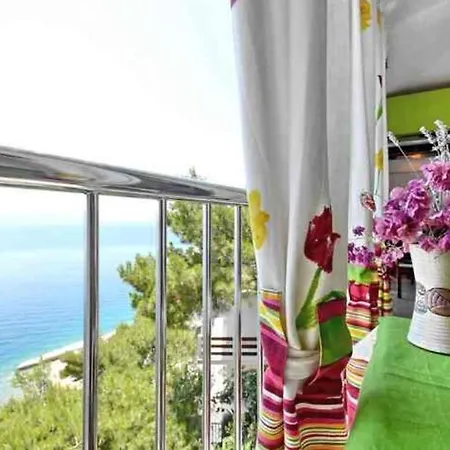 Family Away On The Beach, Free Parking At The House *