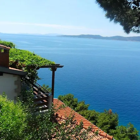 Family Away On The Beach, Free Parking At The House Marusici (Split-Dalmatia)