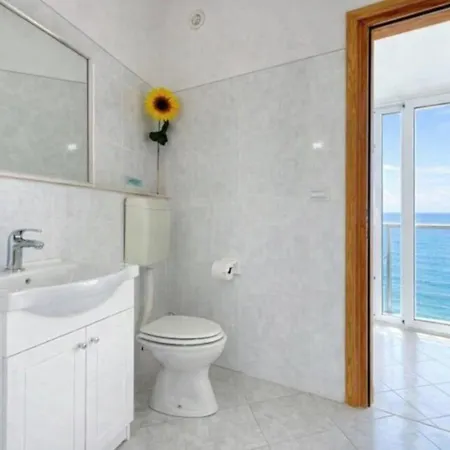 Appartement Family Away On The Beach, Free Parking At The House
