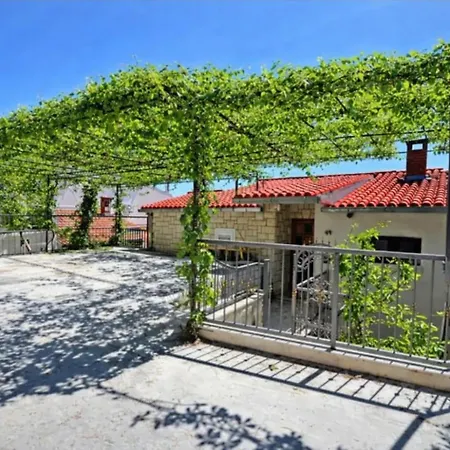 Family Away On The Beach, Free Parking At The House Appartement *